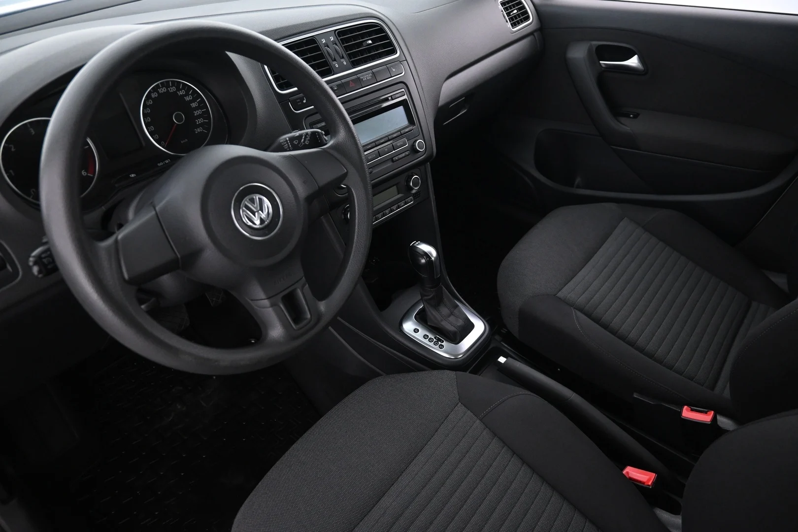 Car Image - 6W8fAvQzh4dj0c5prkbUTv