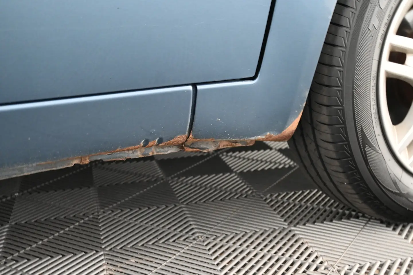 Car Image - Bq50COcCHtyH44y1wFuEy