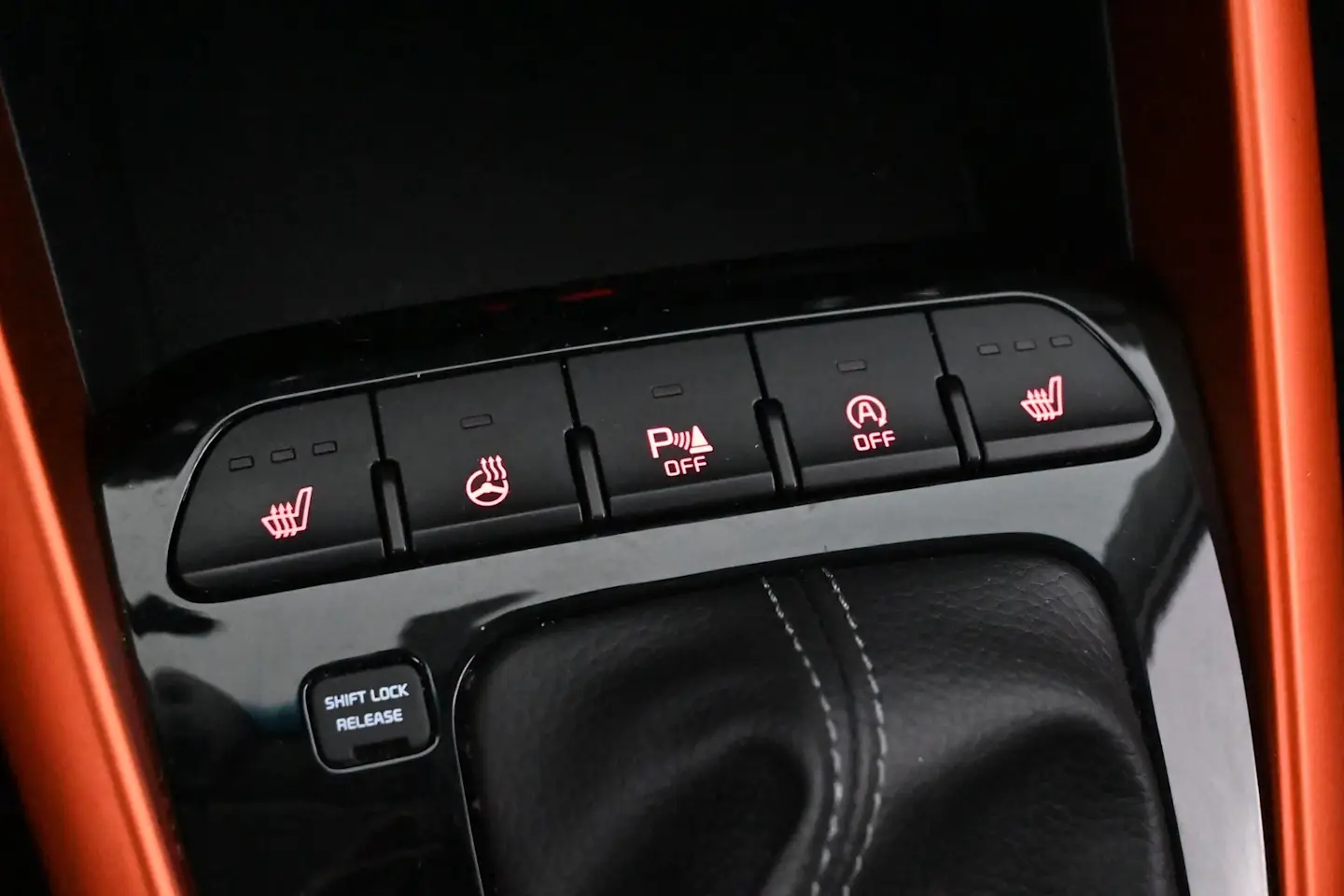 Car Image - 7xvJQD982LIav8IP4bP57J