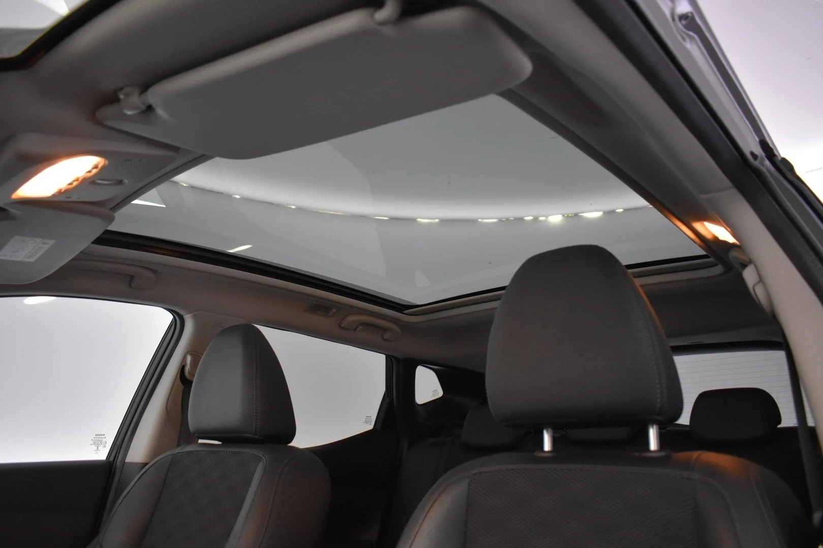 Car Image - 5jbmMnWBn3Kb5JBF1gReHj