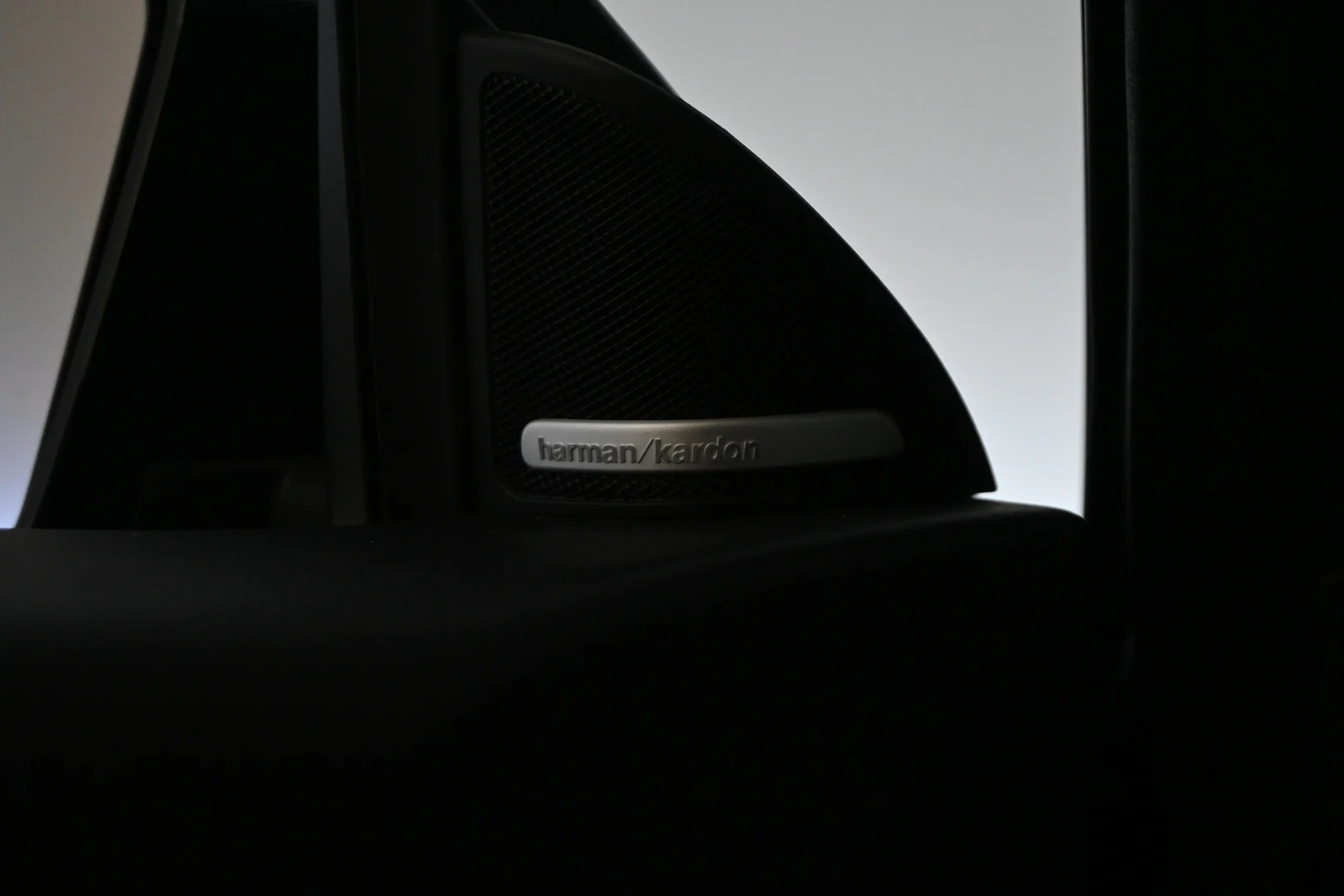 Car Image - 6IPkIGgoeb7jSvDNhLBKkJ