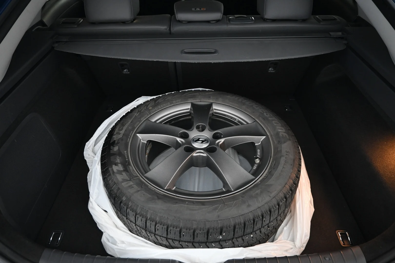 Car Image - 2WDZiRU2IUF3pAmzLe9wQT
