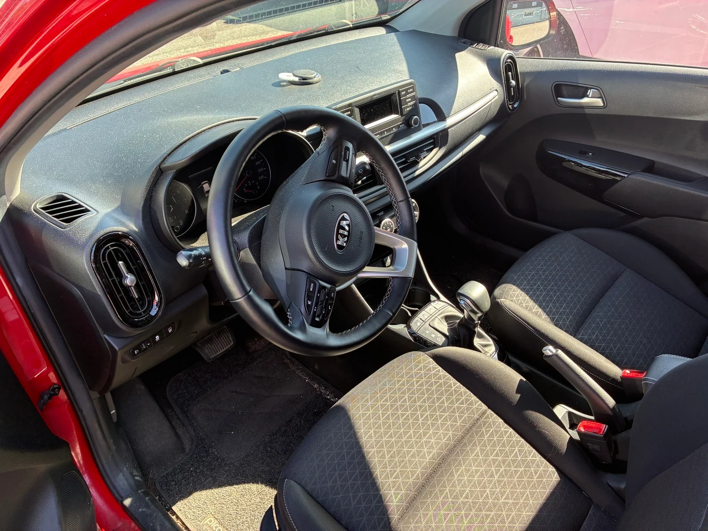 Car Image - 3pzgV9hagNEL8yKUnjmXVy