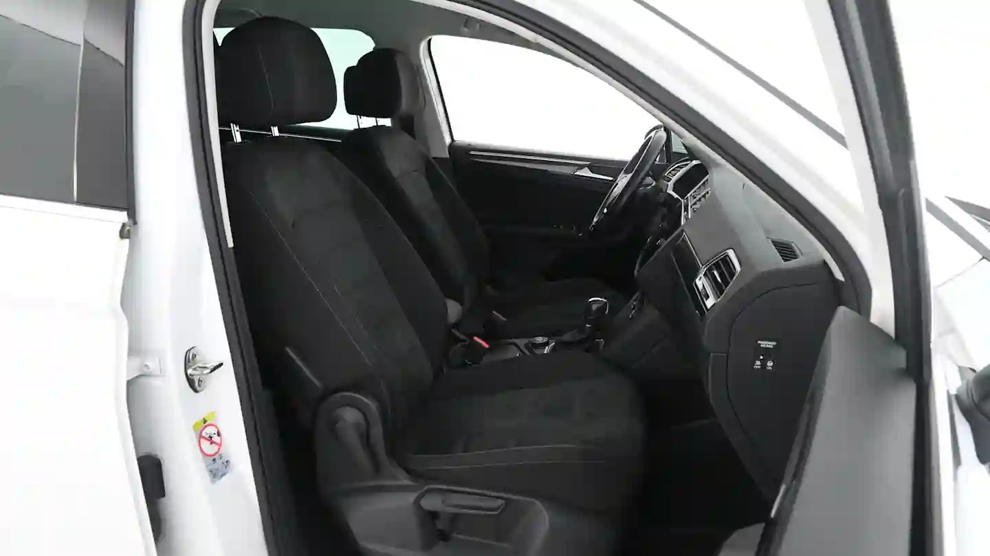 Car Image - 7mge4nIvtCVZvqAwyoYoBD