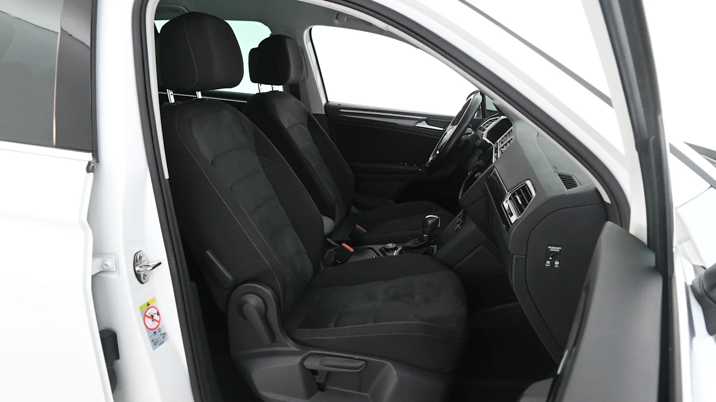 Car Image - 7mge4nIvtCVZvqAwyoYoBD