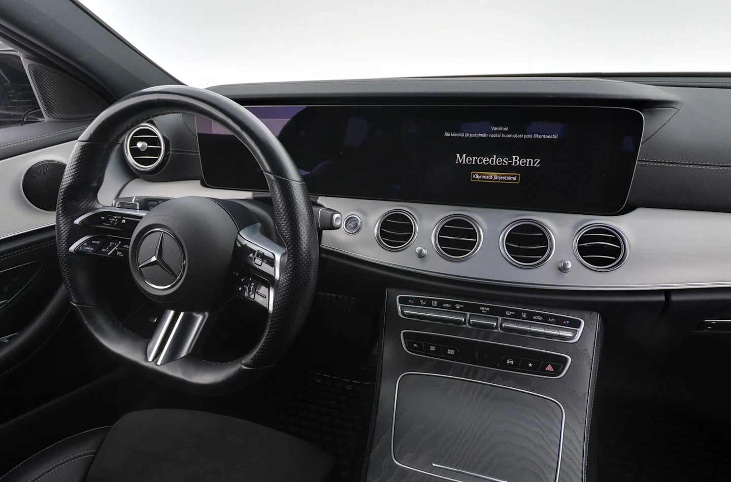 Car Image - 1Tp01wxWt1YV1JjE8mKjEw