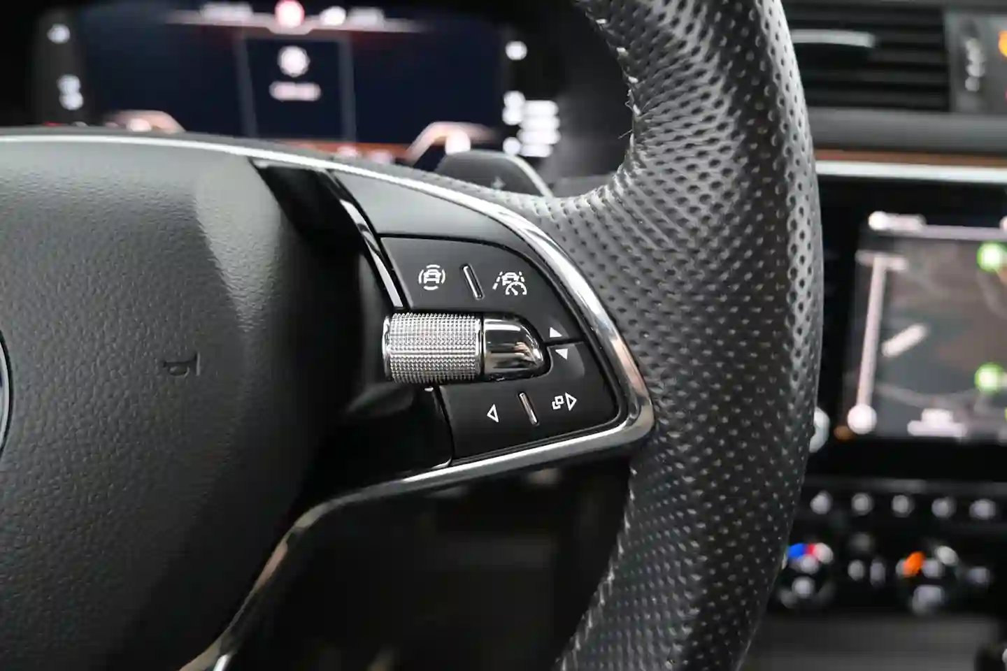 Car Image - 5P0LnYXkrEtlGct9WYMtRX