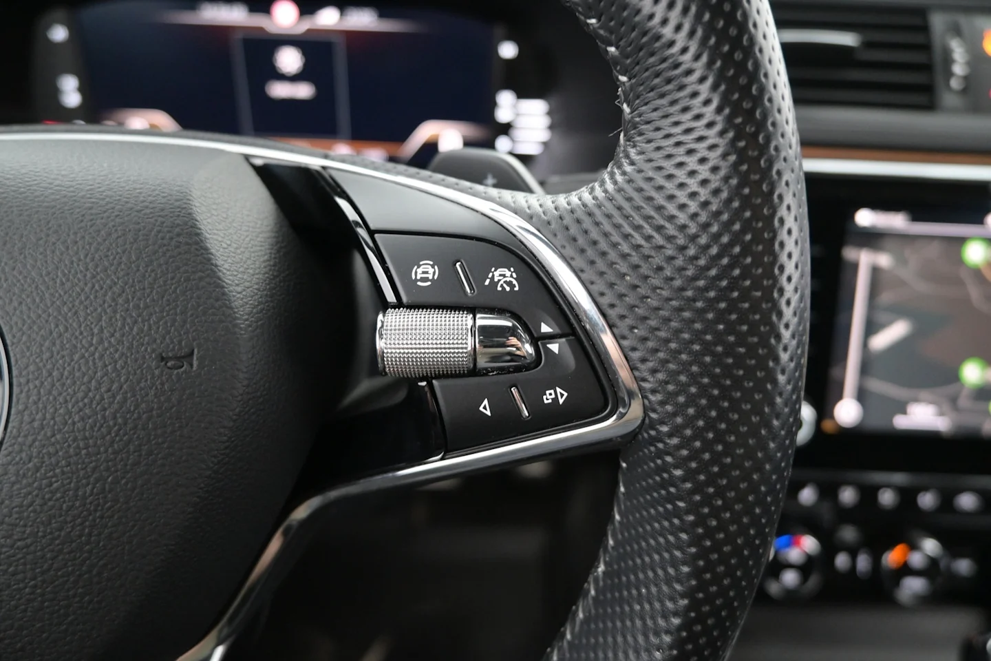 Car Image - 5P0LnYXkrEtlGct9WYMtRX
