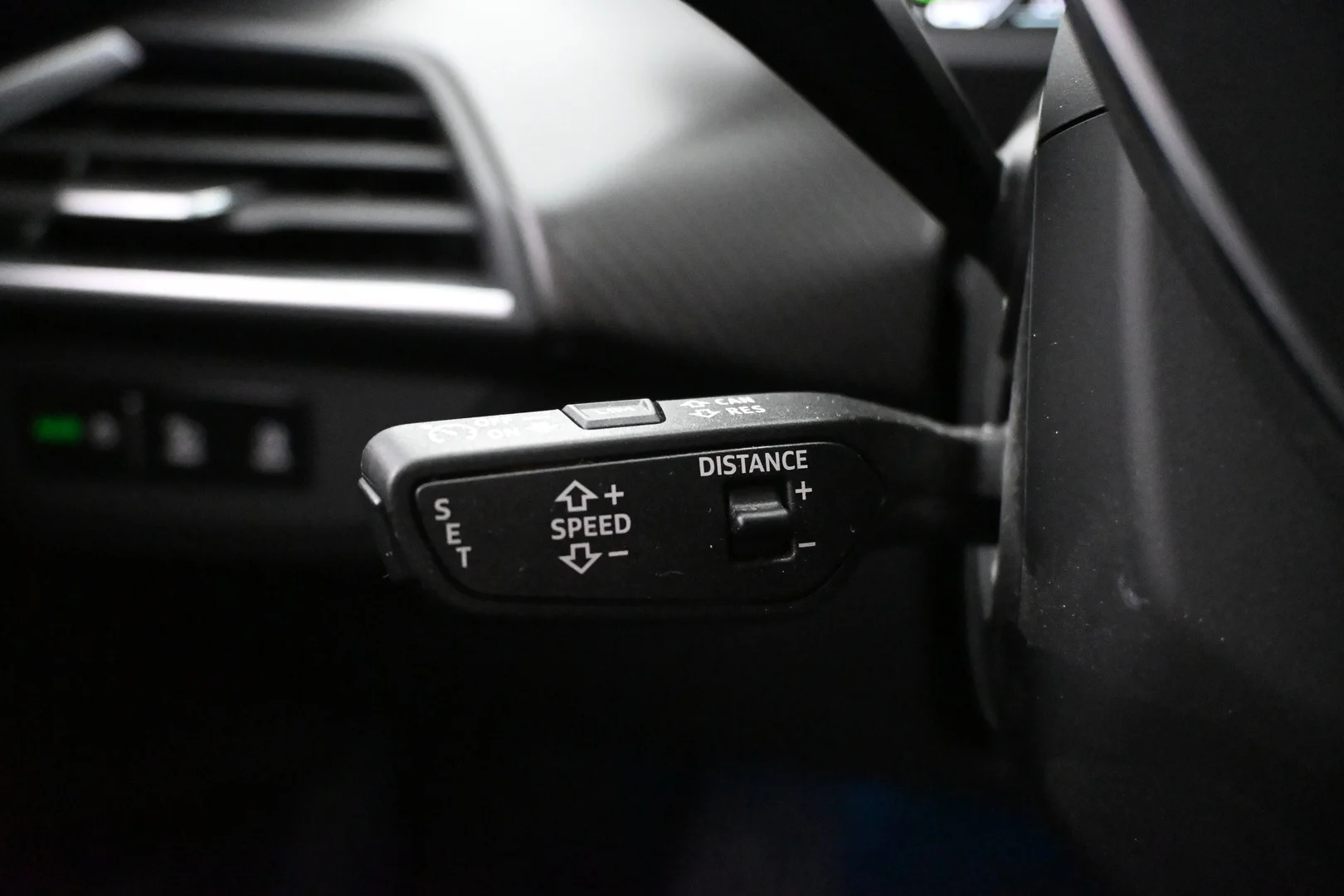 Car Image - 6jITkmC8Ad51CZDk4w6hJe