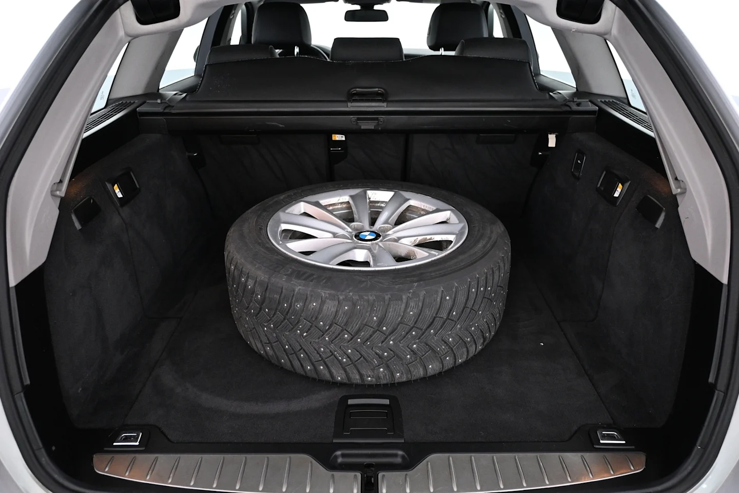 Car Image - 1VevYCrQuiml4OCXwl9RGm