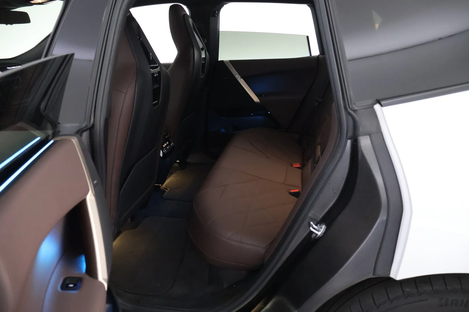 Car Image - 7491JuJIVOhm1fQvEp211V