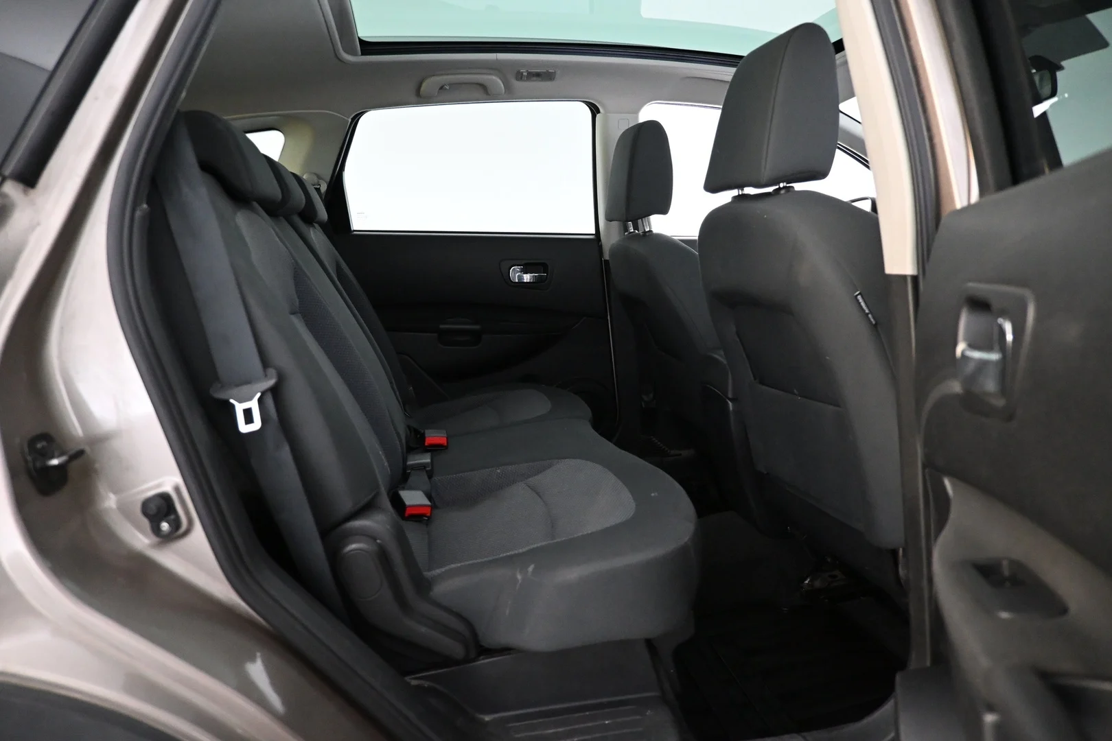 Car Image - 44piLk9lyZX4SzCzP1RPbk