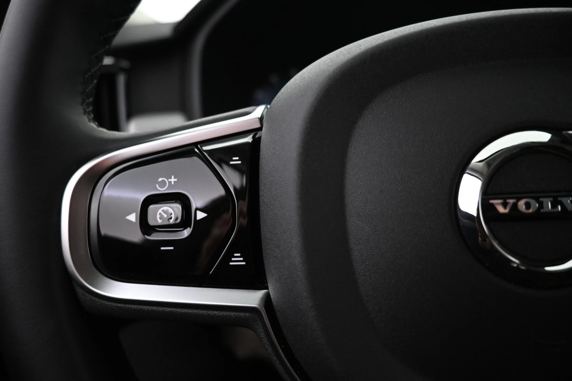 Car Image - 4zgQuiHN1kgFM68V7cxYu9