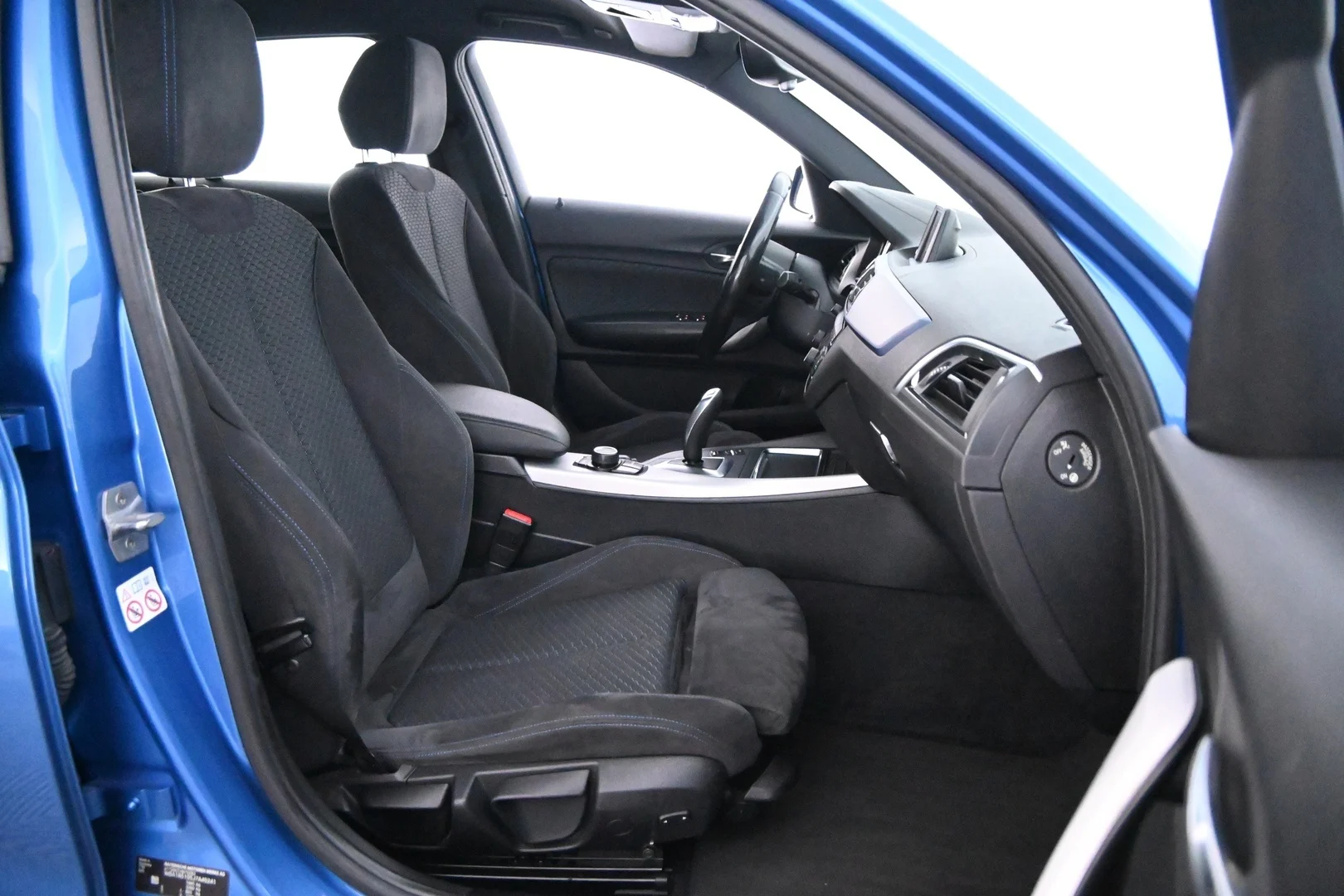 Car Image - 3KRQvnYo9lt17IMCxaKNyQ