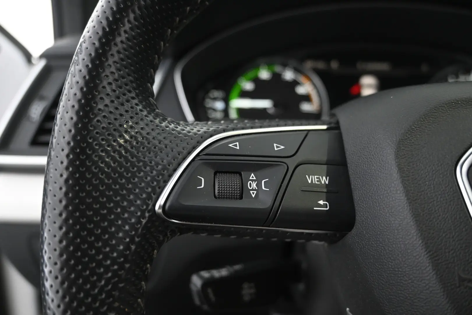 Car Image - 5HFaxue9MR8S0UvWiioC2T