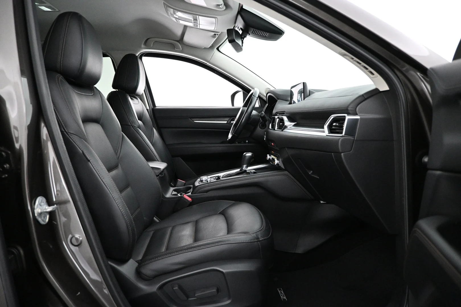 Car Image - 4jL5inM9bcaRArSigVVWUR