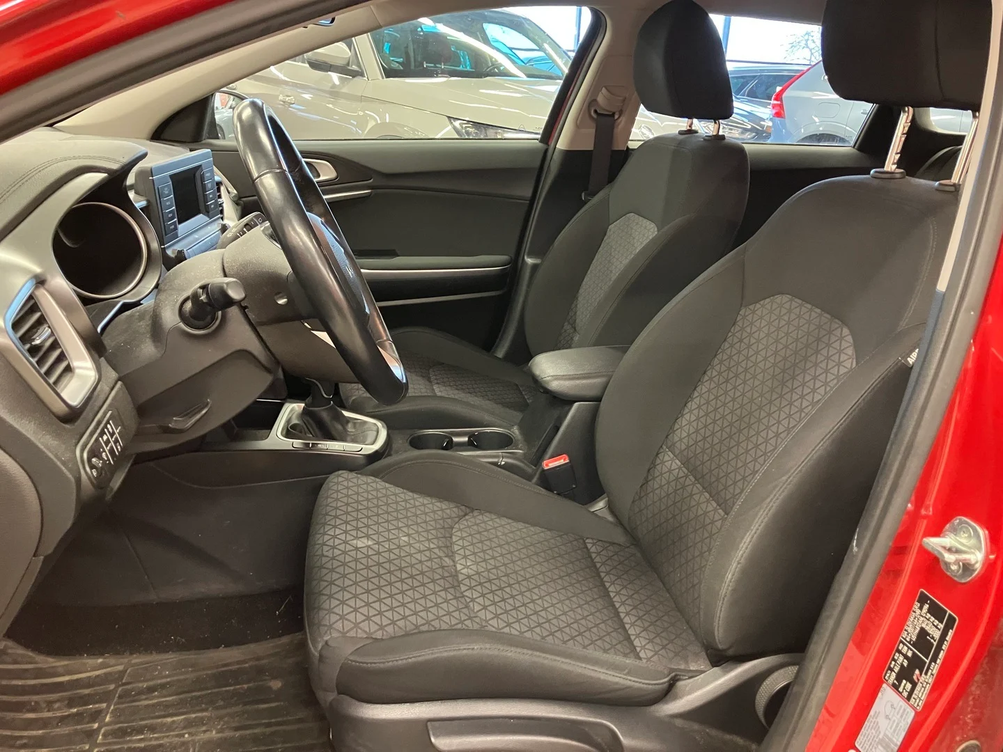Car Image - 5ar3fMtrG8tlf8KQgIQMk2