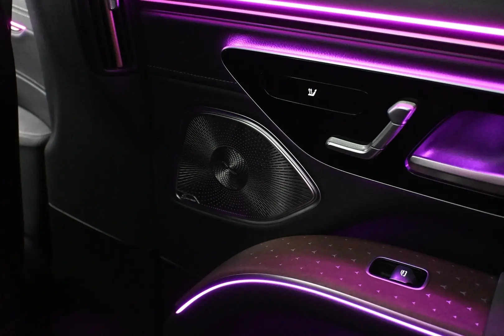 Car Image - 2GTJF2nWiA65iCFz9fNkmU