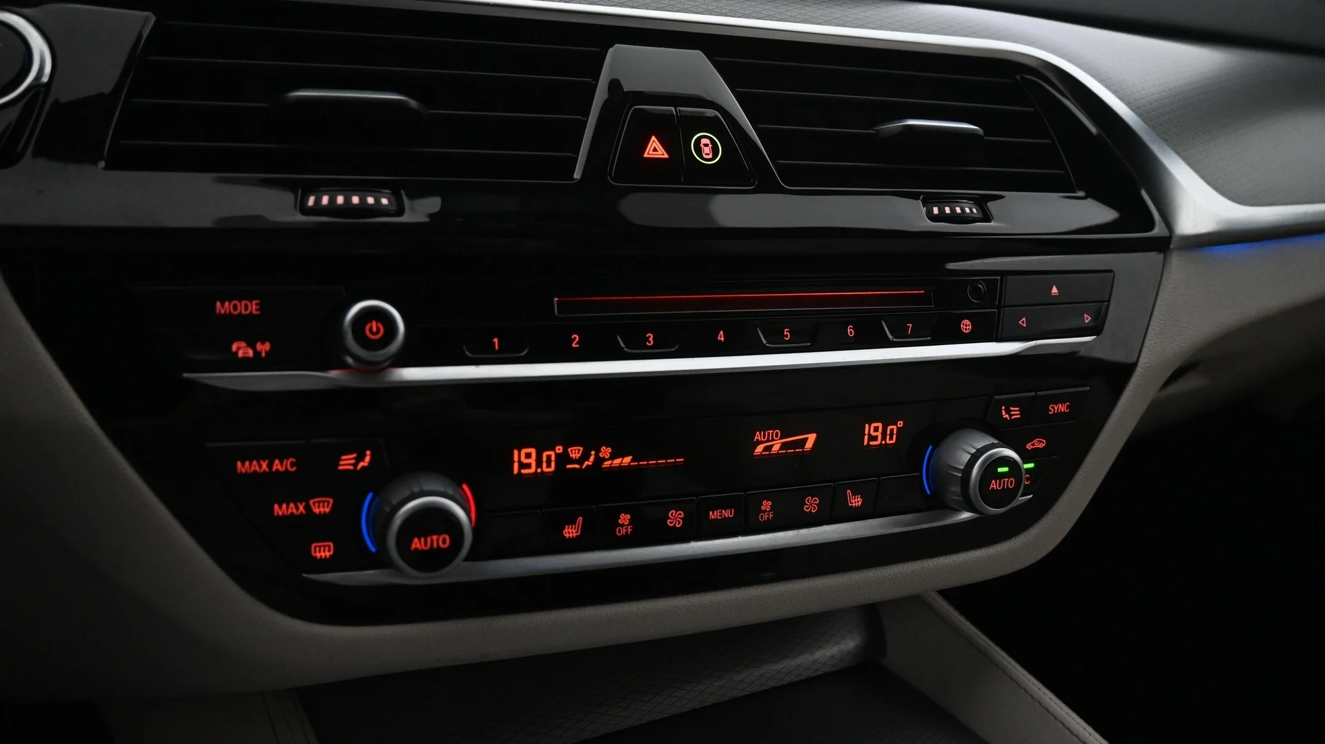 Car Image - 6nnnwsa9TQJU89CpS5asfy