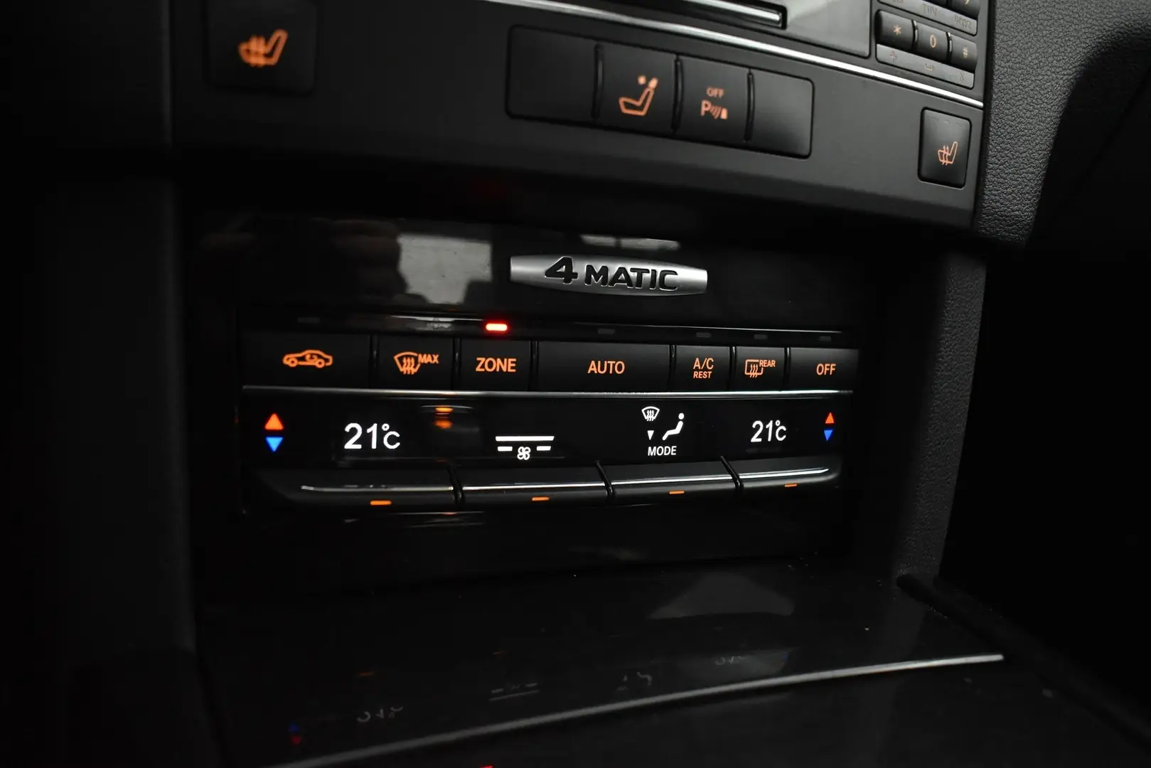 Car Image - 49Q7n0DGQaDk9OgkAkIR8x
