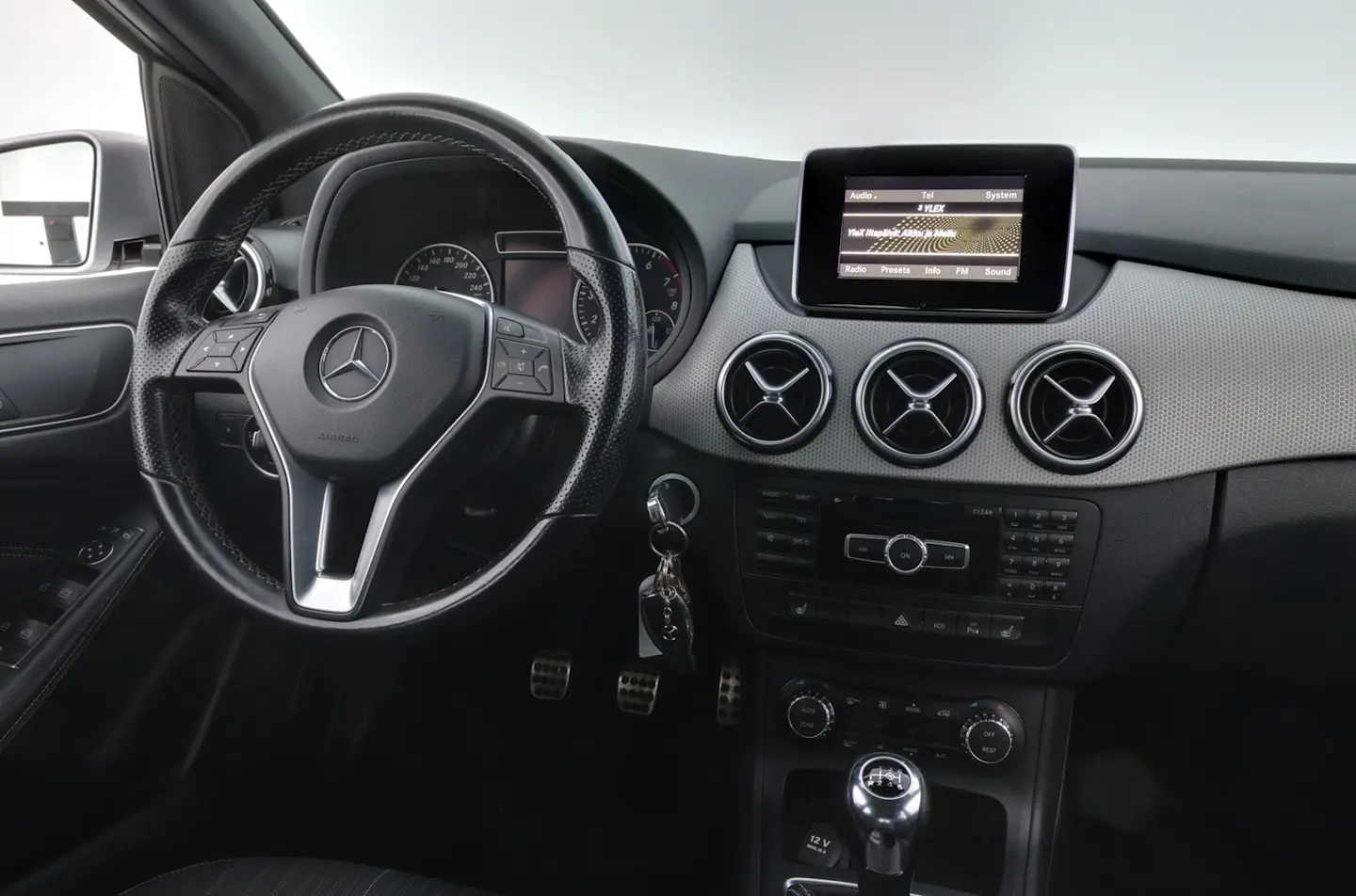Car Image - 101yZpf2KpEGh7uISWLT2I