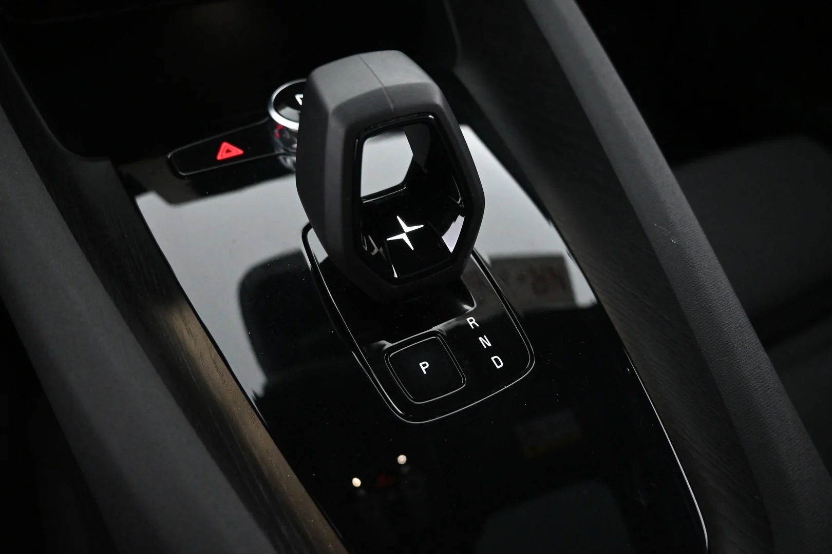Car Image - 1LzhR75lq3iowIiMkKJmlZ