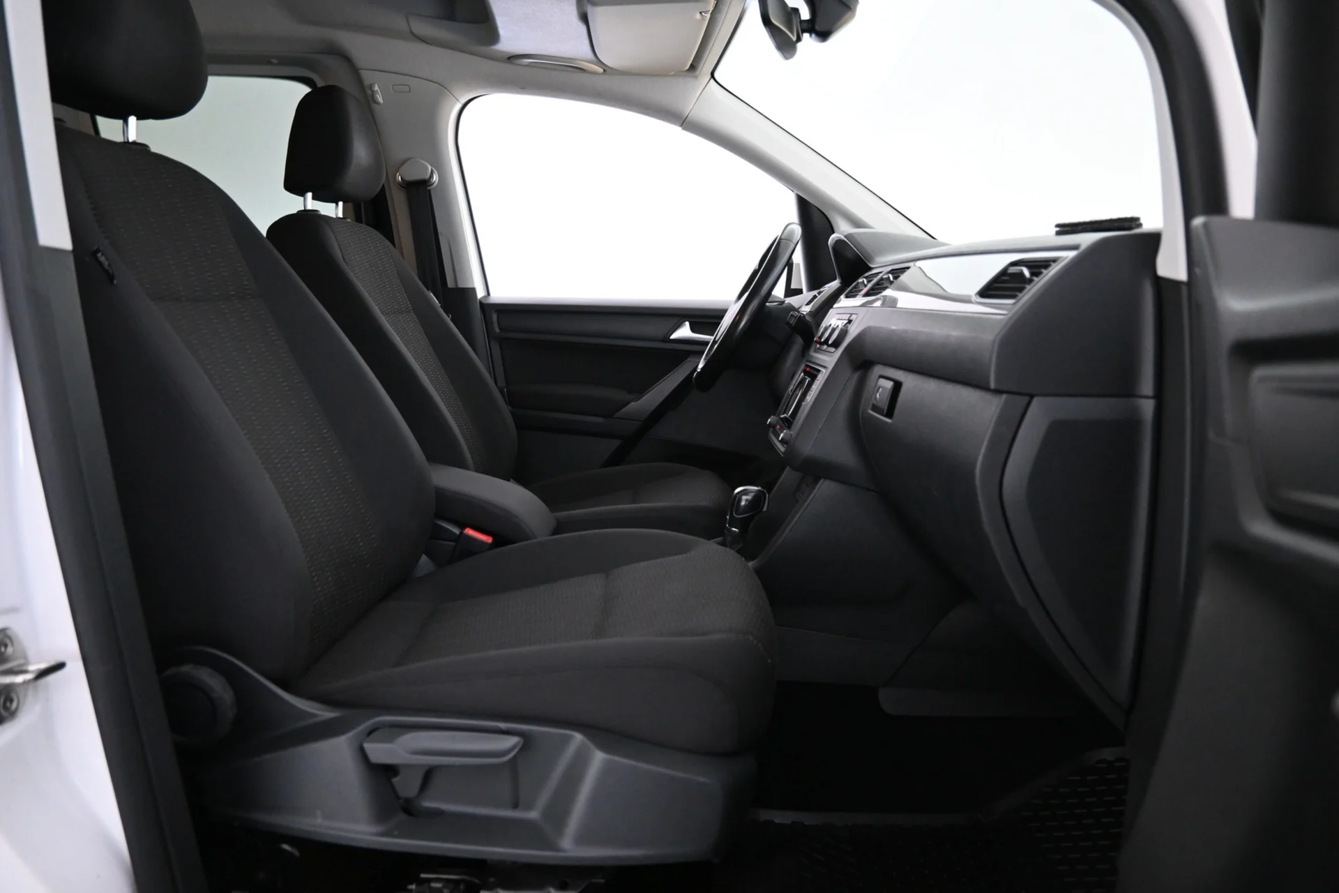 Car Image - 27Vt2vnNOMSOXxmwt3tZMB