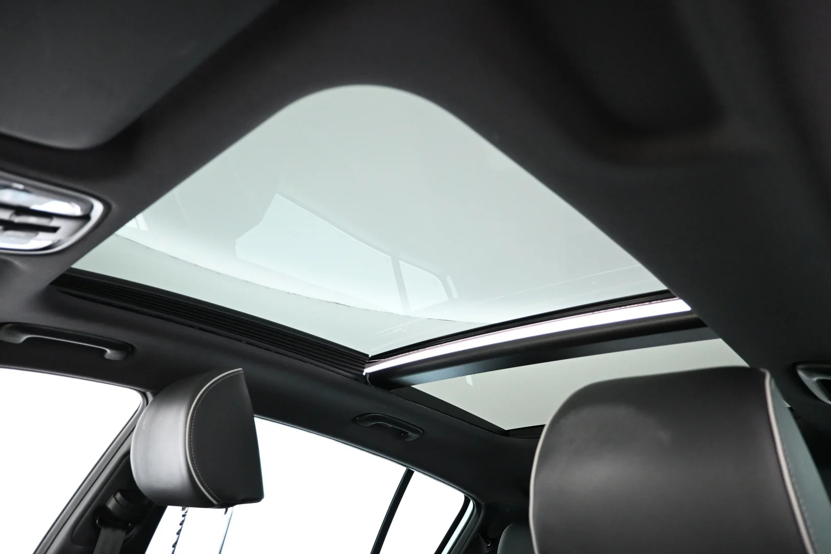 Car Image - 3vBTmuKpxUQHJ9bnB9cObG