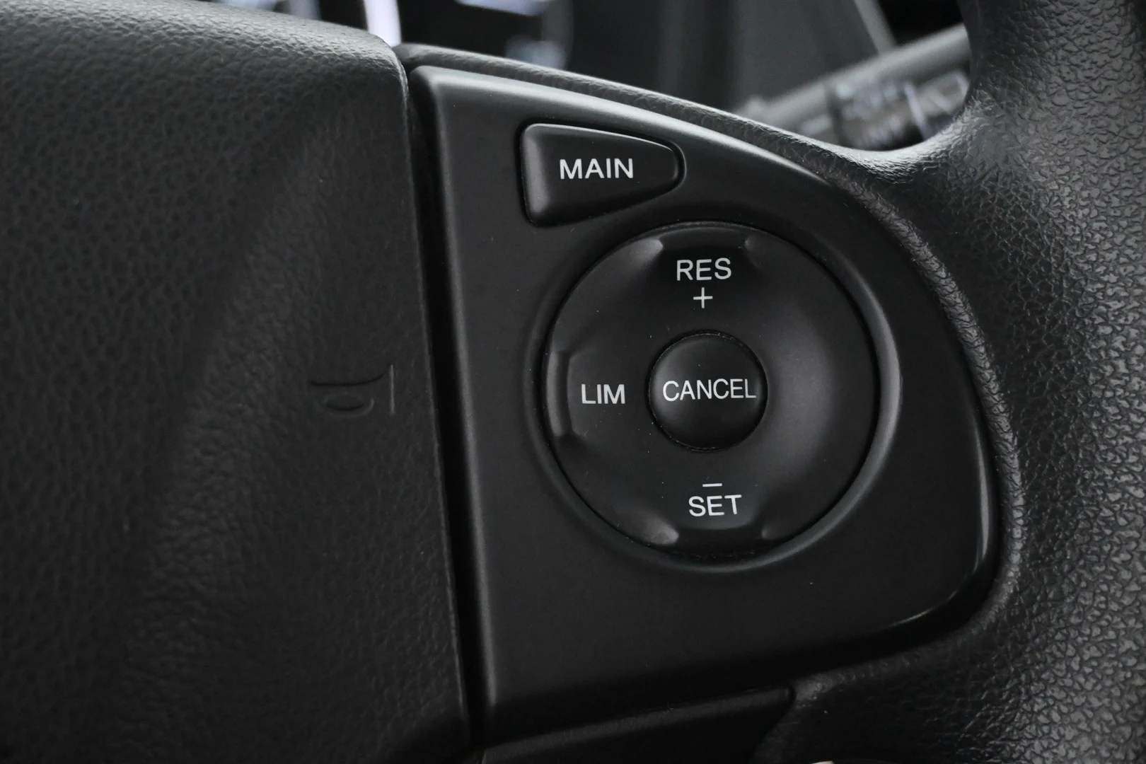 Car Image - 3PGJojqnDzNG7ZZxbNtWA1