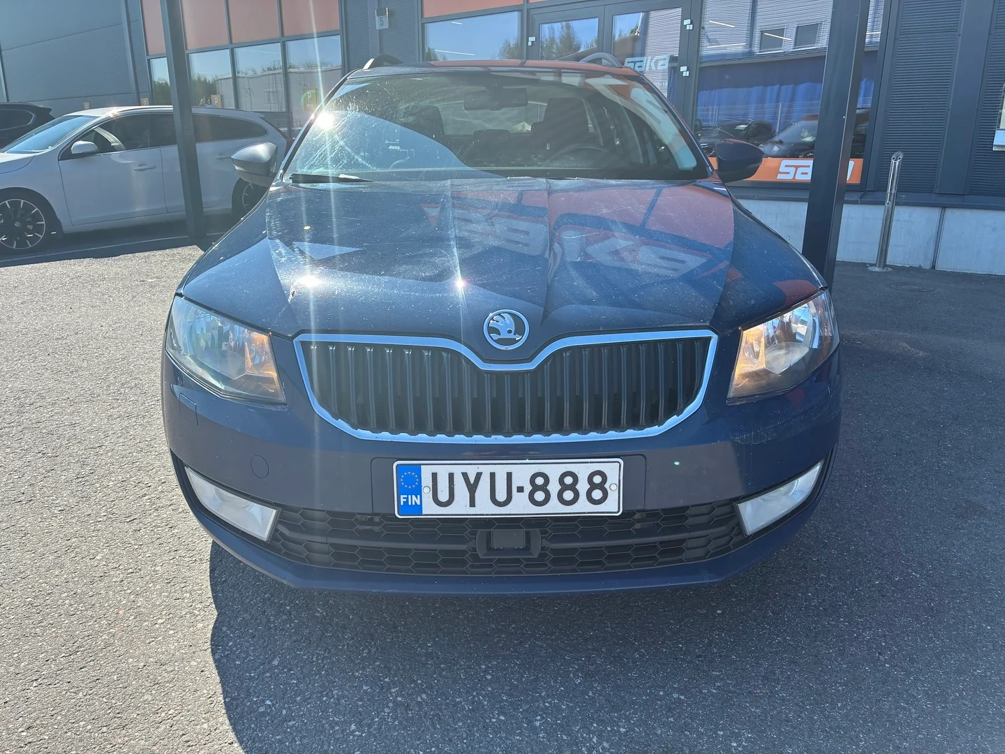 Car Image - 5ArKUb0eBEtdTCjbCAXT1l