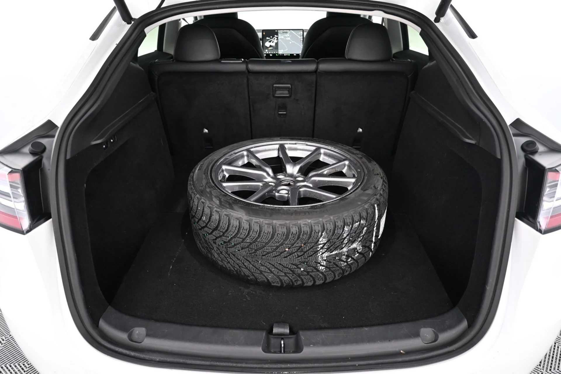 Car Image - 1OYxYjiEgQfl61nP1lNDYH