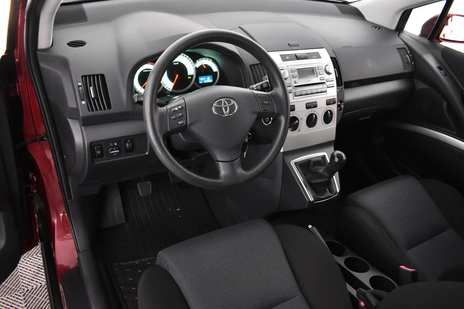 Car Image - 6NNY2N0V1bQ5Jy9XKRCxg8
