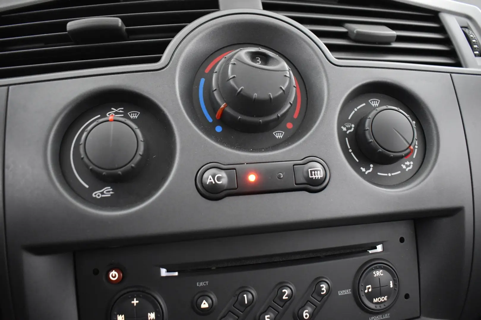 Car Image - 2G0dqayWAmOMeDtf9bNCxf
