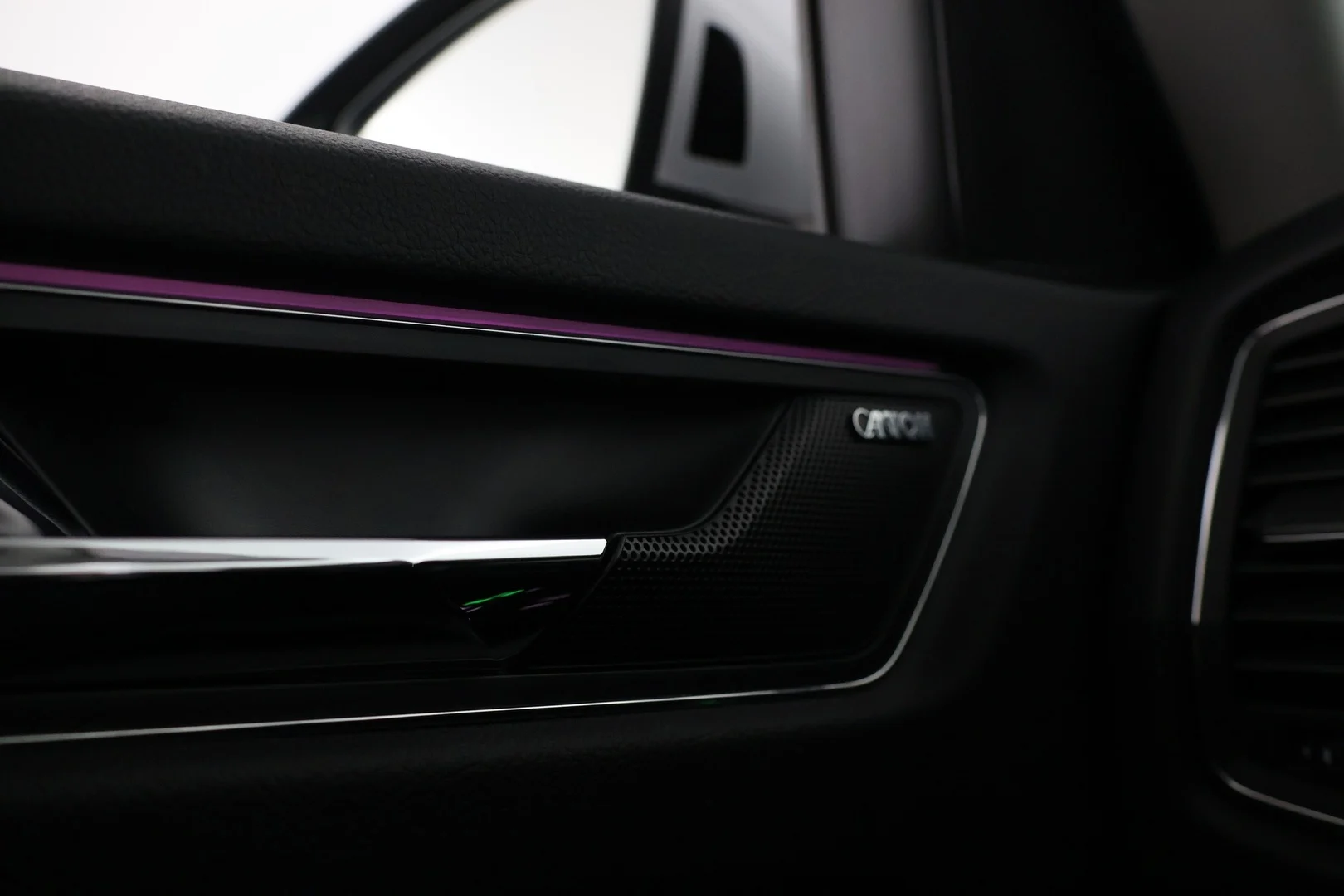 Car Image - J7rcaXnQawWLJkYEC69pM