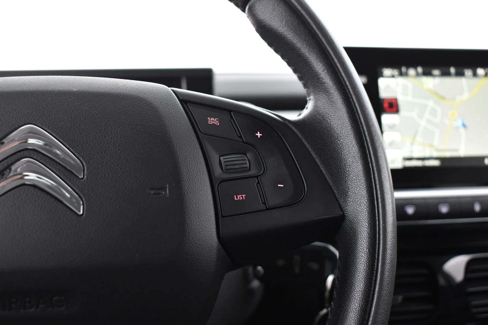 Car Image - 3HRVWVoz4CinsuNXtWA17I