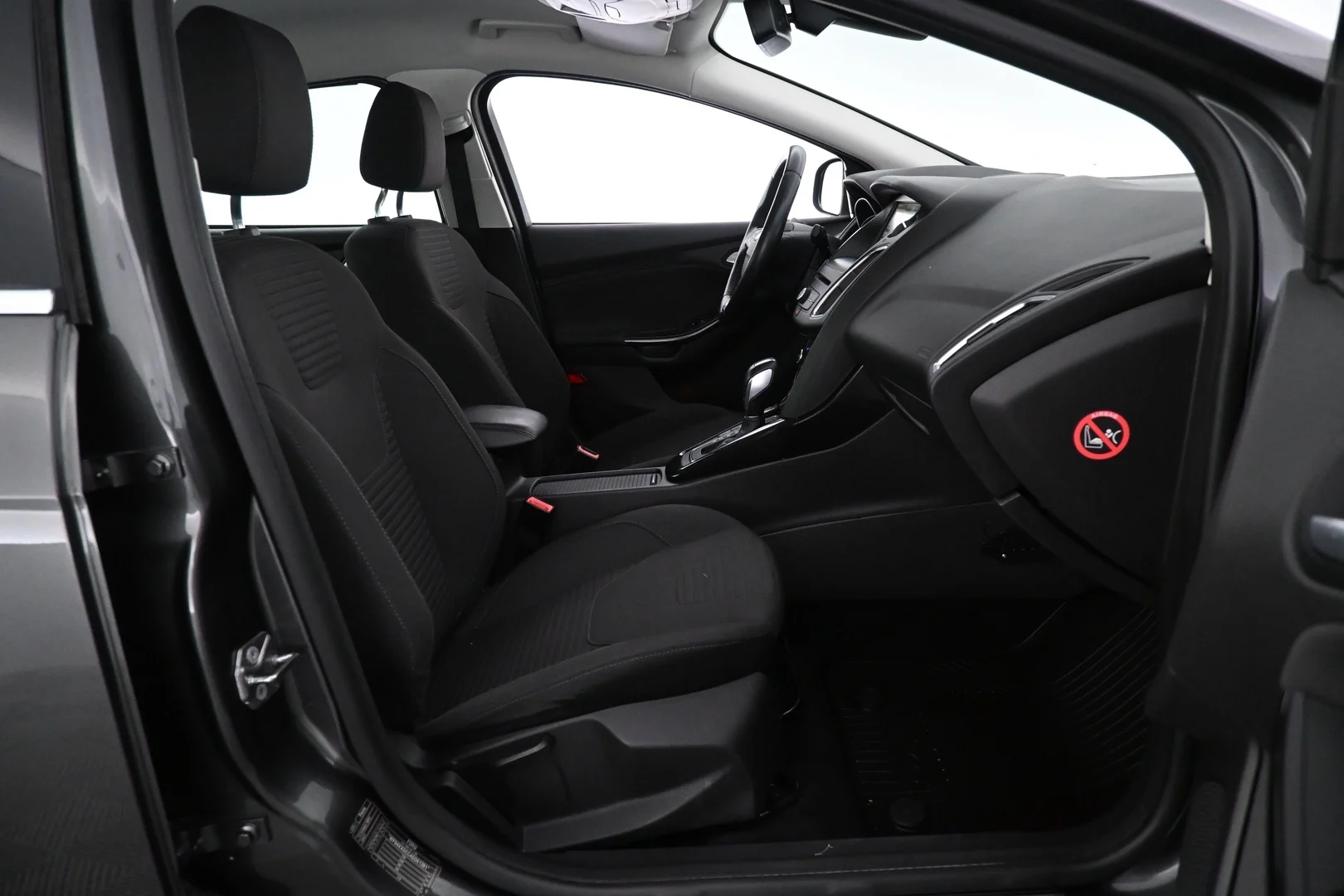 Car Image - 4D241PWdt0pzacVQFliRW3