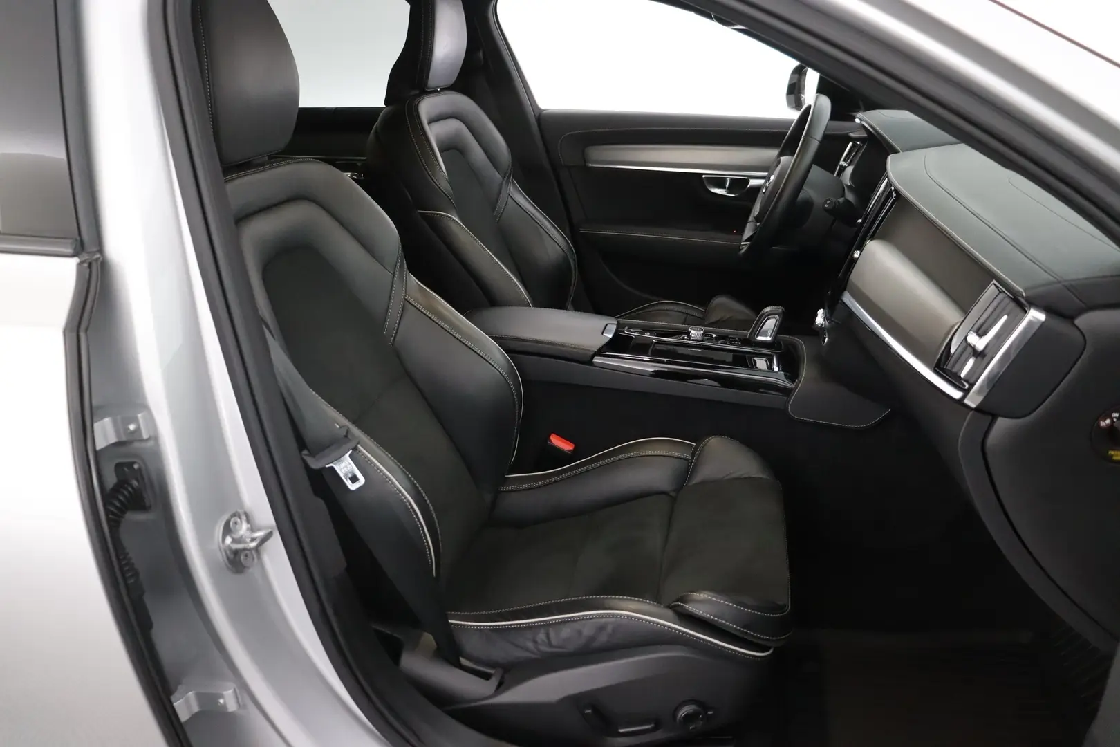 Car Image - L5DftsEN3ssgYaSINGHPI