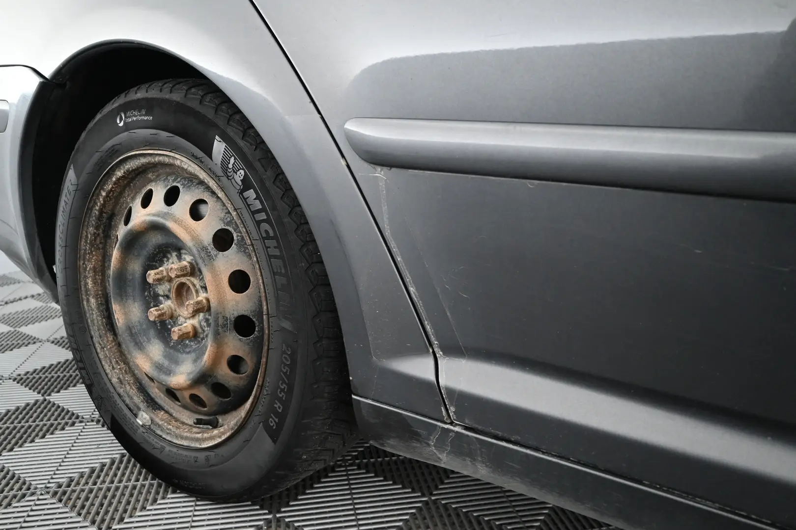 Car Image - 2VdgMqEeawTsOW8UxxcT8Y
