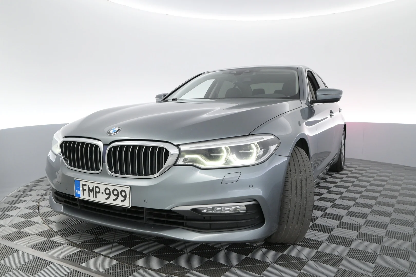 Car Image - 2aXhZLT1n7gVr9fZ1hINf7