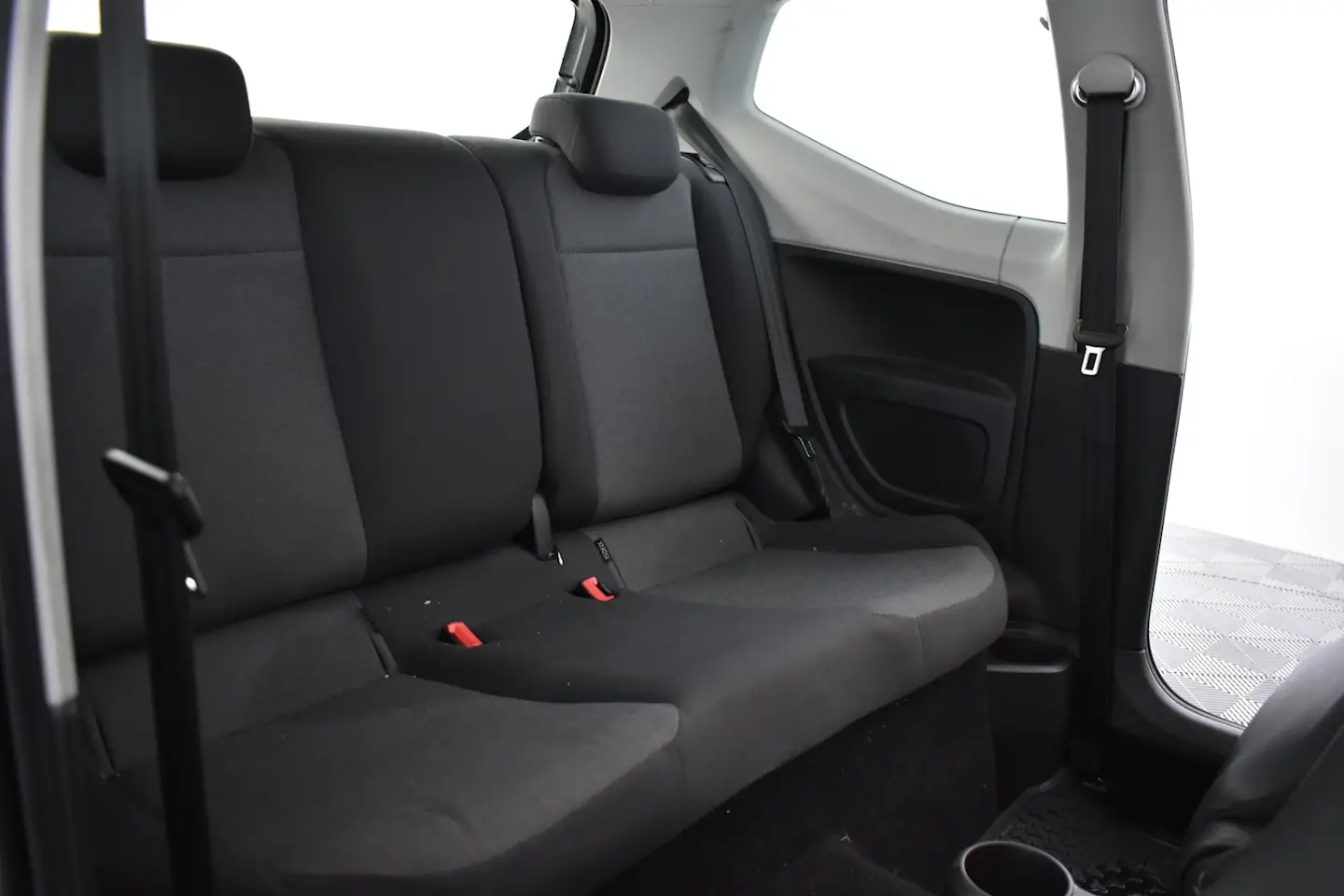 Car Image - 4GDMc3bF7hEyRjmBiyvxBf