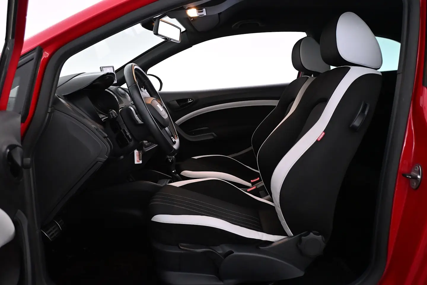 Car Image - 3X4XqmF4mFQaCZ6qXM41vl