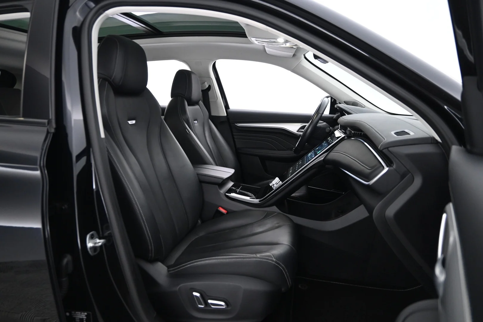 Car Image - 18SKJGZzYfB1DNyTXZr1Ny