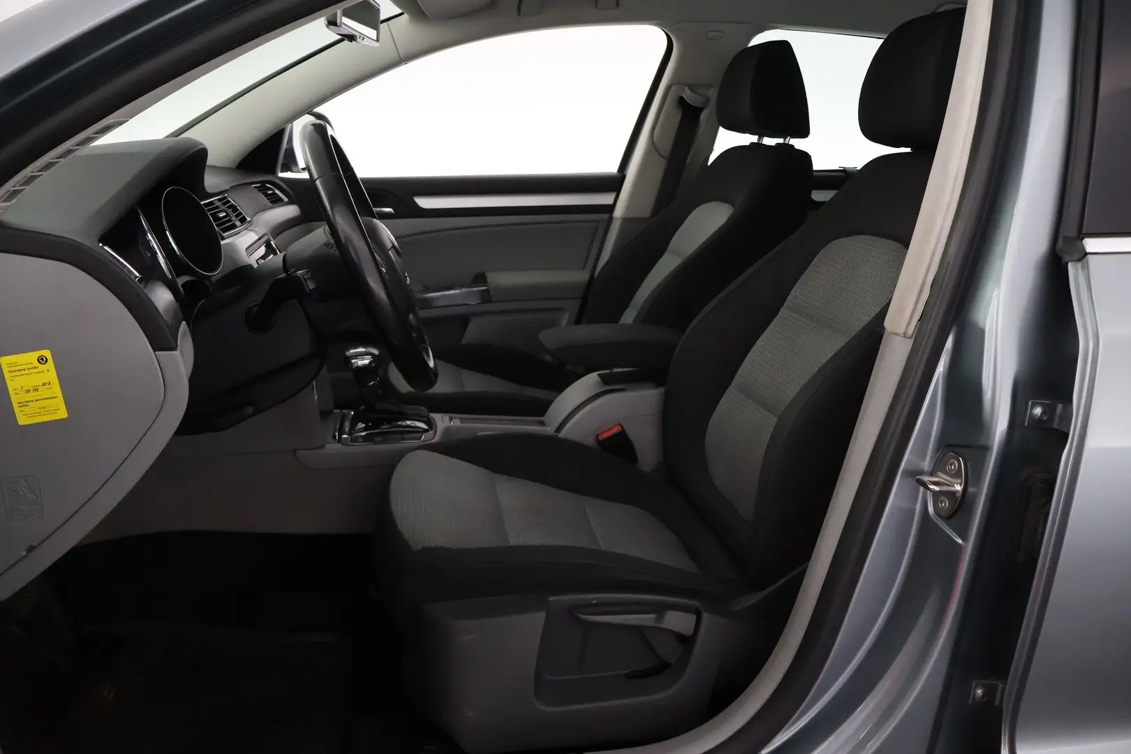 Car Image - FsTkKYT7XoojYjjK0pqFY