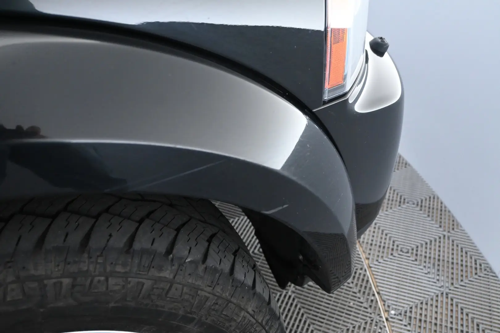 Car Image - 3bPi2NqwqpAkOOZWgsKLQI
