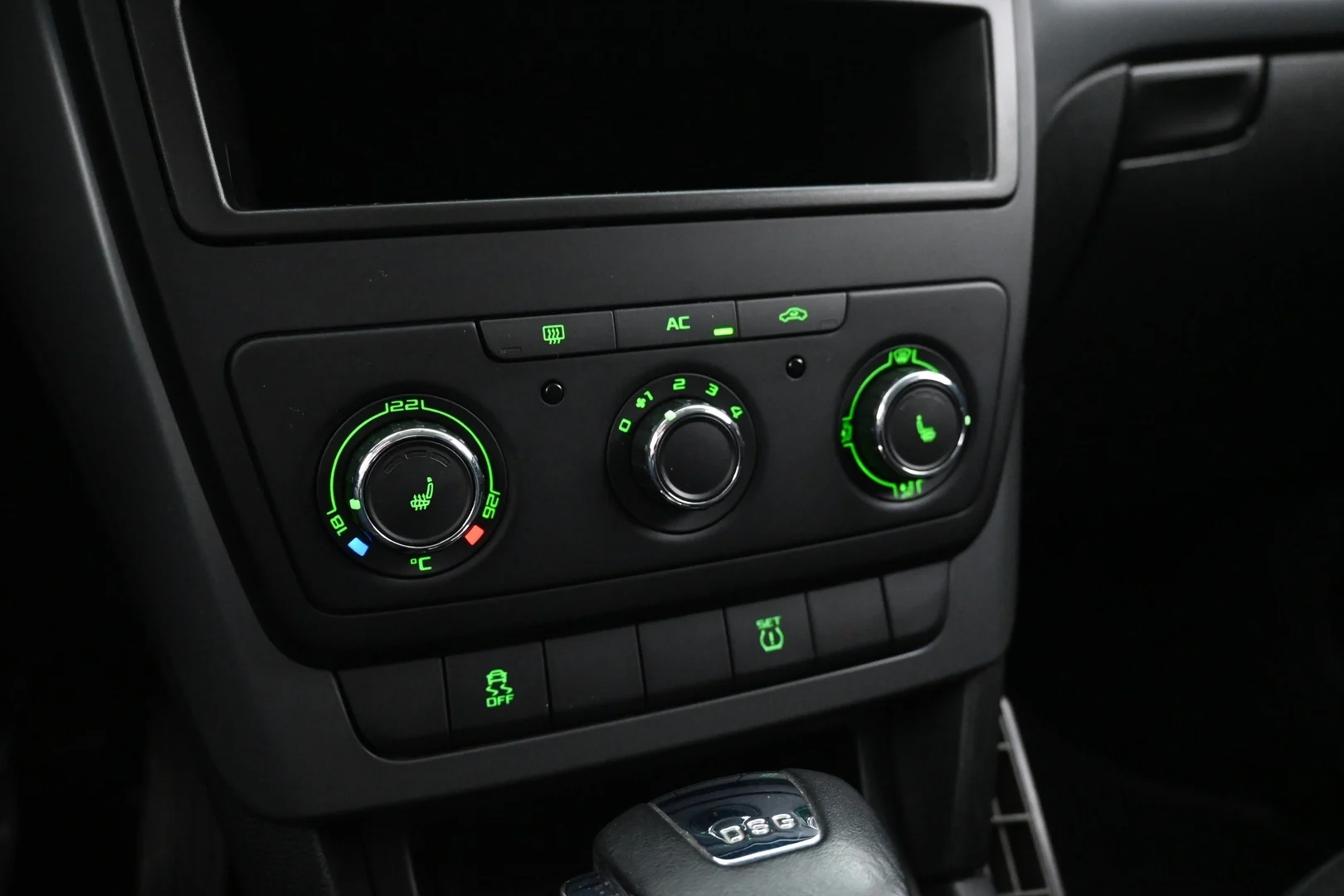 Car Image - 3s4TczdKou3BjTghIp9rnU
