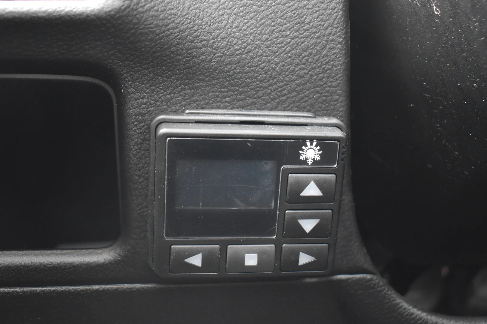 Car Image - 1bhObfmxYAMsyFAm6V2tOa