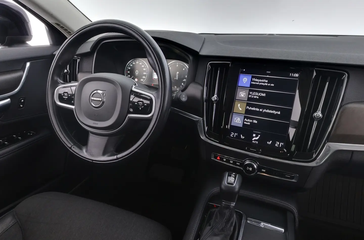 Car Image - XA5lzimtBwIVHtWOGxpCo