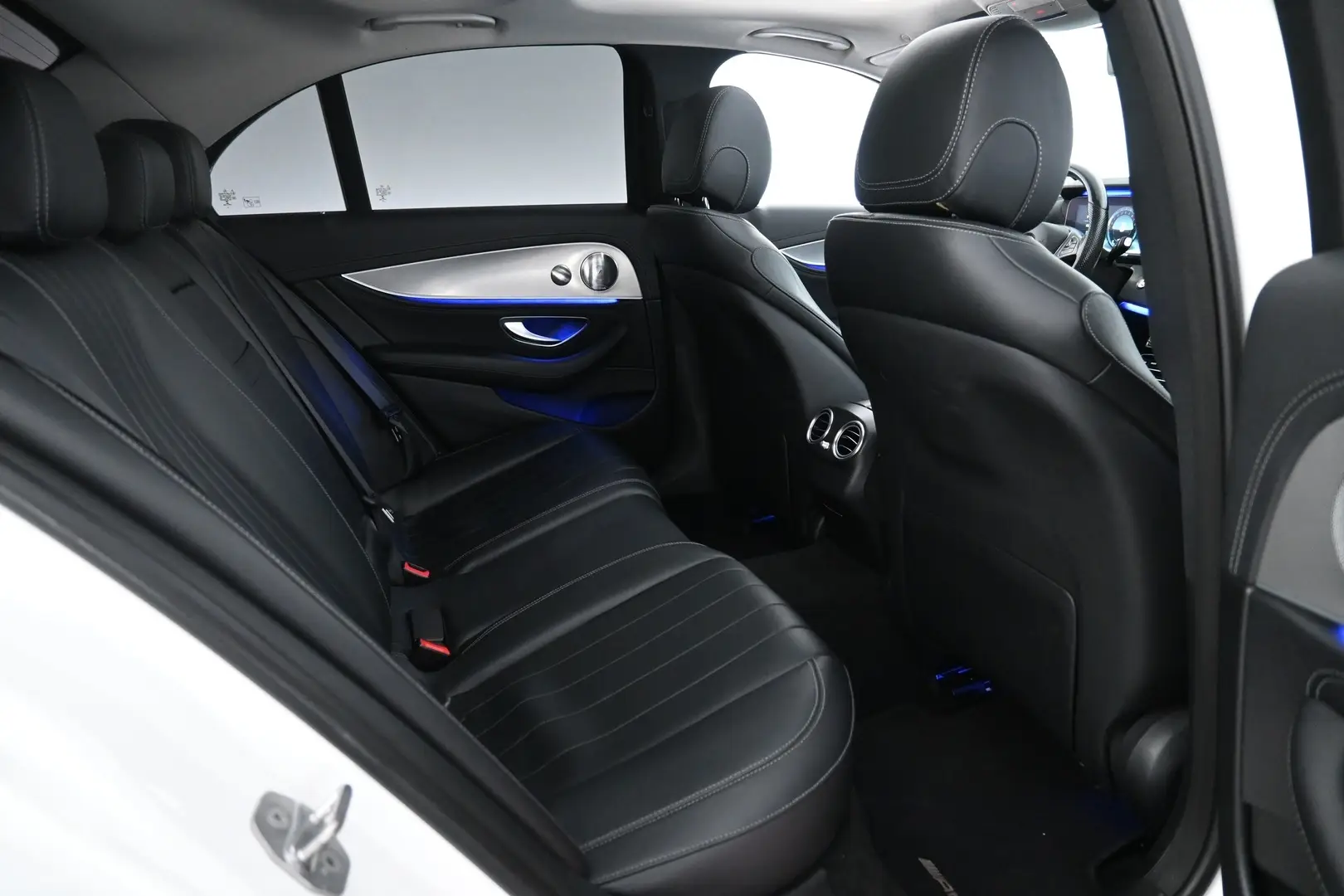 Car Image - 4N6BhU8ahzxI09MTIzBx4S