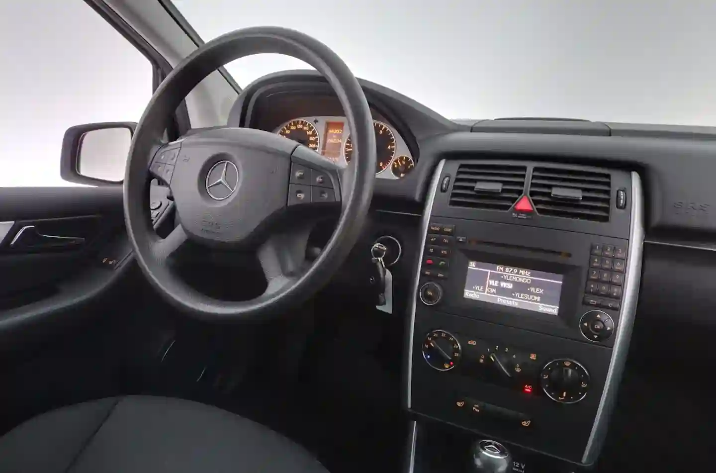 Car Image - 2pvQX6CKiB5zWtb3jeL3C0