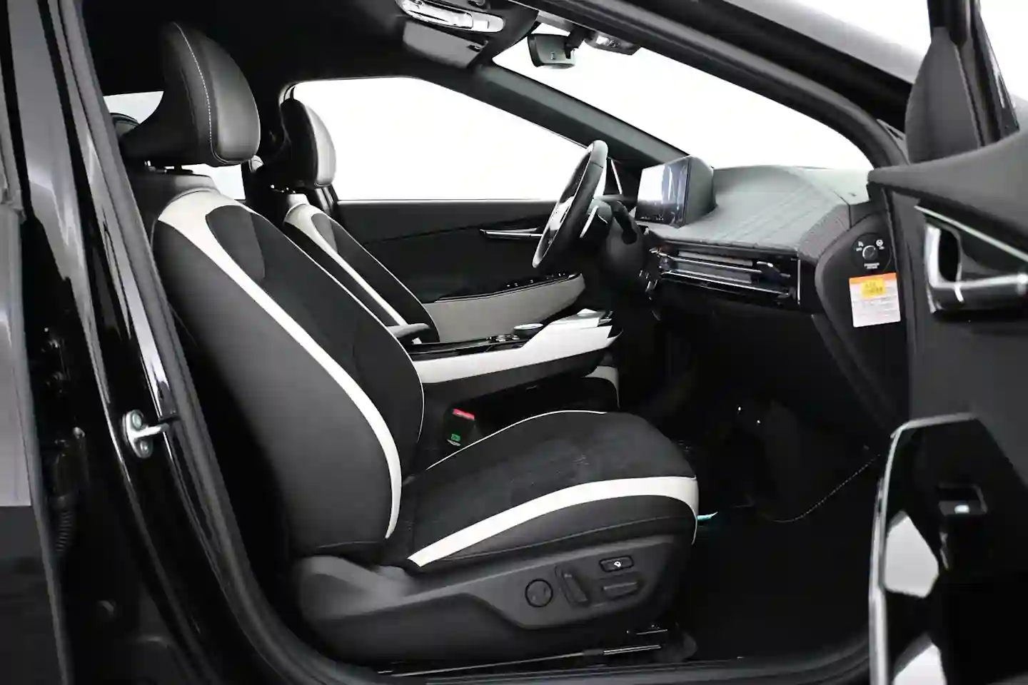 Car Image - 4nM0USsgE8aHFygkB9UWlu